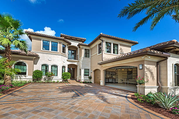 Best Custom Driveway Pavers  in Hohenwald, TN